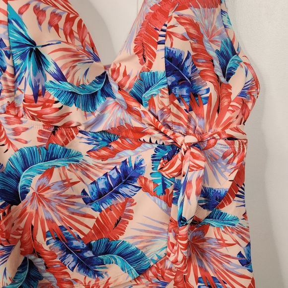 Catalina Pink Tropical Floral Tankini Swim Top Only Swimsuit Underwire Large - Picture 3 of 5